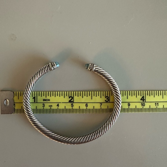 Cable Bracelet with Blue Topaz and Diamonds - Picture 5 of 6